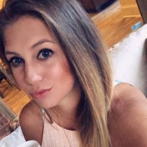 Meet your Posher, Casey